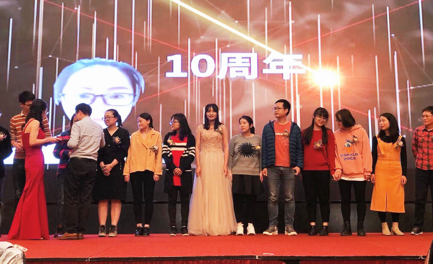 5e16d8a65b488.jpg 五周年合照.jpg