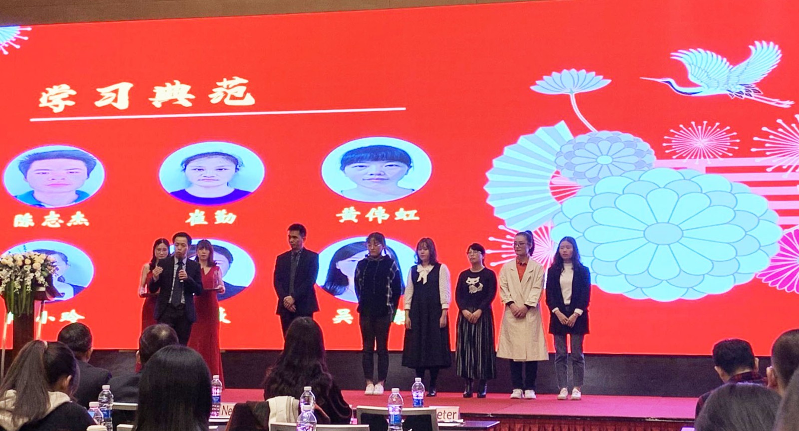 5e16d8f8136d2.jpg 优秀员工.jpg