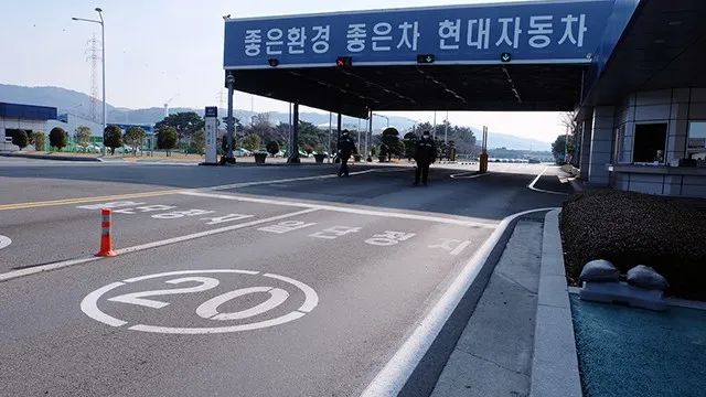 5e609cc4cf600.gif 2.gif