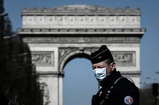 5ec24773861ac.jpg 8888.webp.jpg